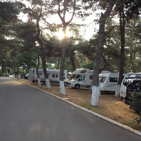 Olympos مكان تخييم *